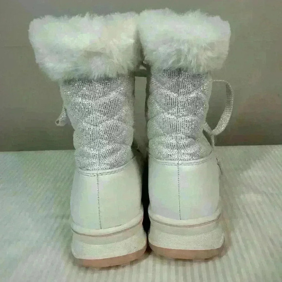 Kelly & Katie Aurora kids showboat silver white pink size 3M EUC let it go - Picture 3 of 15